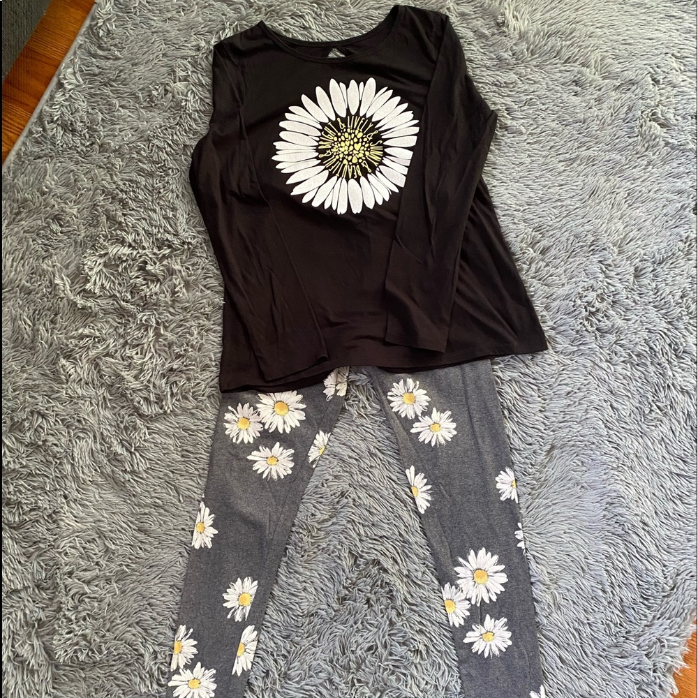 Justice Daisy legging outfit size 14/16 girls